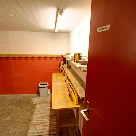 Chesa Munteratsch 1-zimmerwohnung 203 Typ B Lägenhet